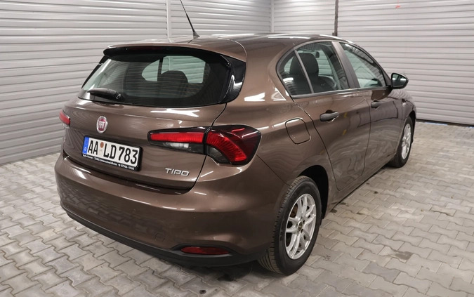 Fiat Tipo cena 40700 przebieg: 80000, rok produkcji 2017 z Sędziszów Małopolski małe 191